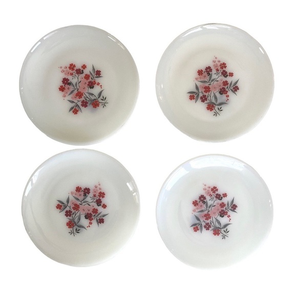 VINTAGE Fire King Milk Glass 4 Lunch Plates #24  7.5” Primrose Red Pink MCM 50s - Picture 2 of 7